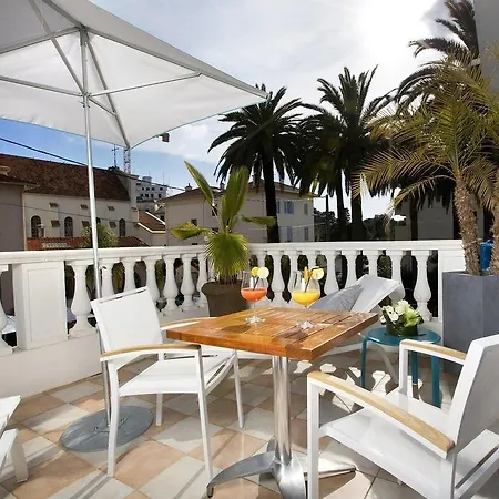 La Hotel 3*